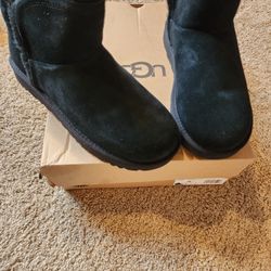 New Women Ugg Short Boots Bootie 8 Black 