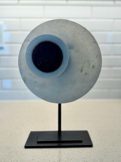 Keoni white marble sculpture modern