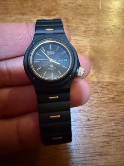 Vintage SEIKO SQ Sports 100 Women Watch