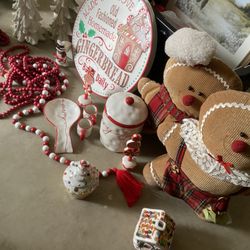 Gingerbread Decorations 