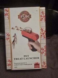 Pet Treat Launcher - New