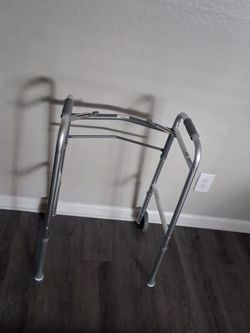 Like new walker
