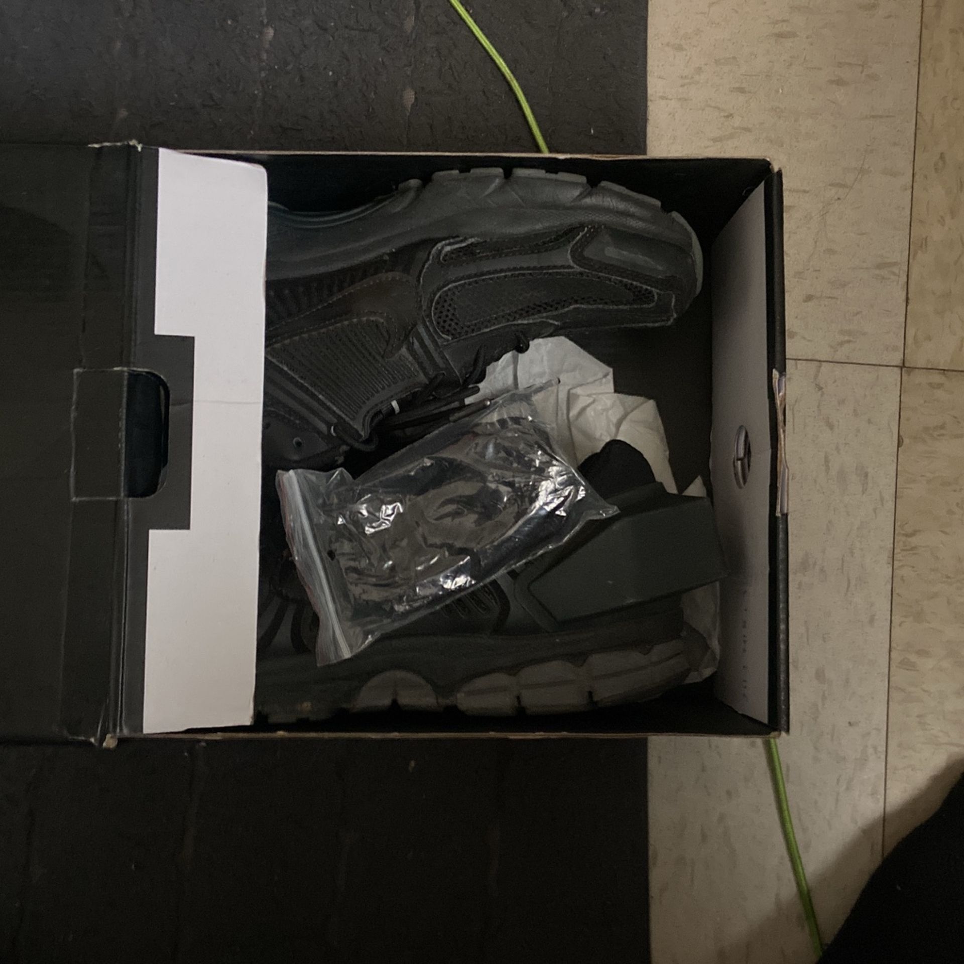 Nike Vomero 5