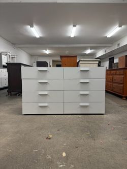 White 8 Drawer Dresser