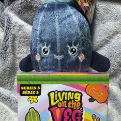 Living On The Veg Tori Corn #17 Series 3 Russ Kellytoy Plush New. Hollis