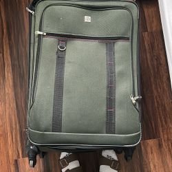 2 Luggage’s