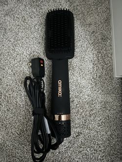 AMIKA Double Agent 2-in-1 Straightening Blow Dryer Brush