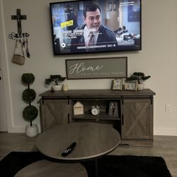 farmhouse-style TV stand With Matching  Tables