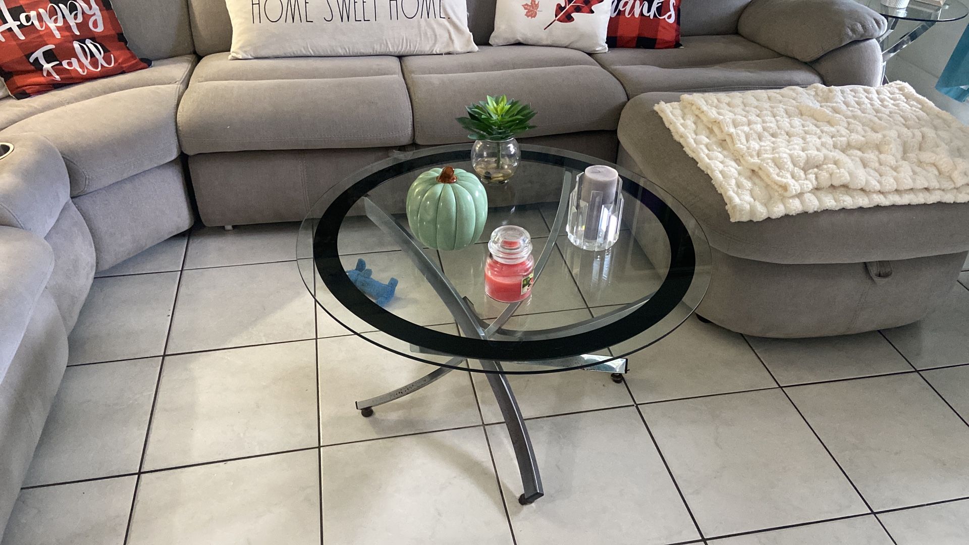 Credenza-vitrina Y Glass Coffee Table