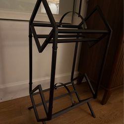 Metal record stand