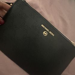 Michael Kors Wristlet