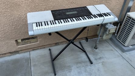 Casio electronic keyboard Effect-220