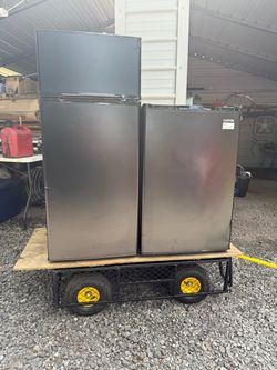 4.5CF Mini Fridge Refrigerator