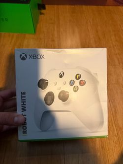 Xbox Series X/S Wireless Controller – Robot White – Original Box