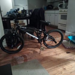 Mongoose Stunt Bike 