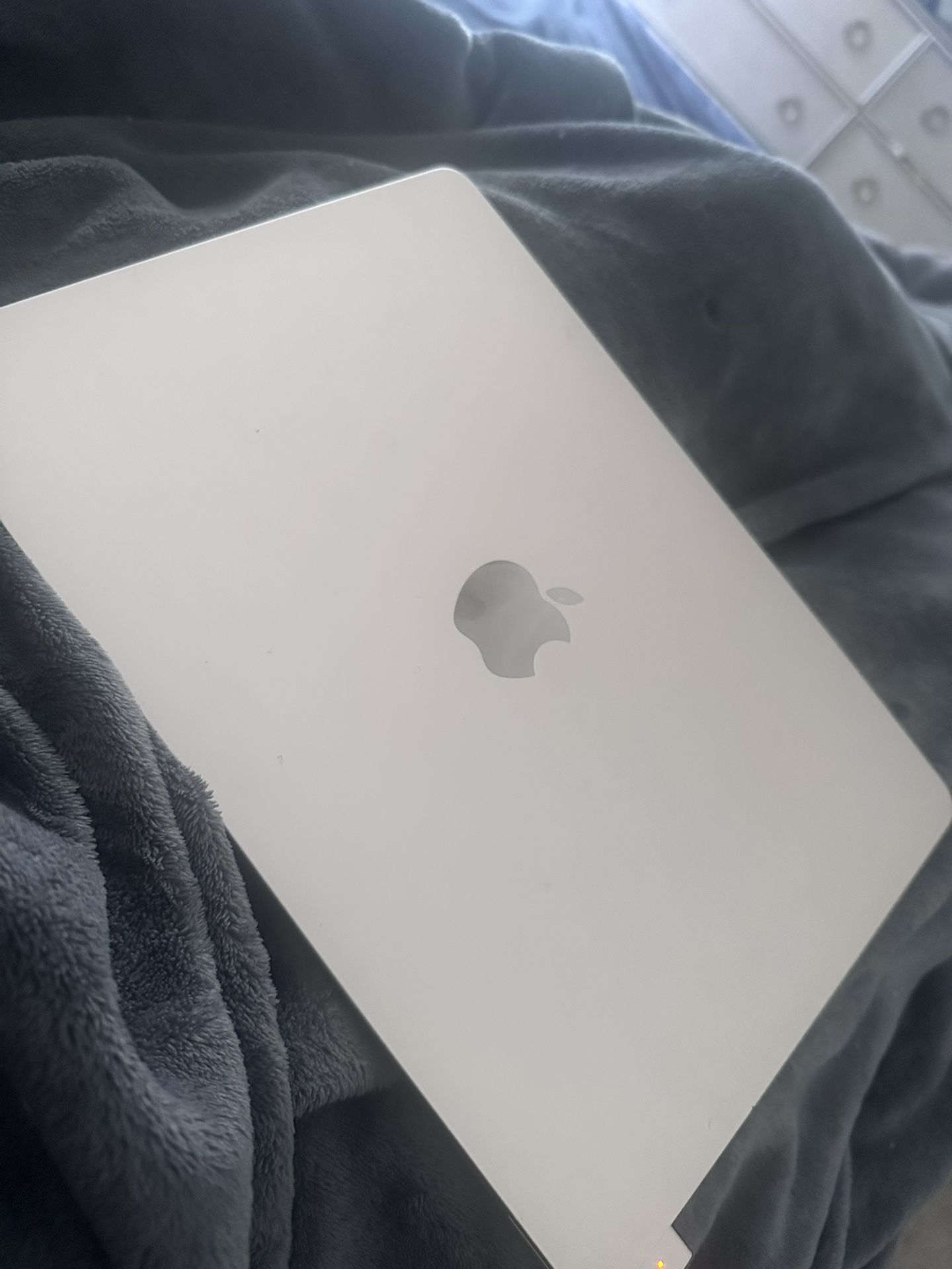 Apple MacBook Air 2022