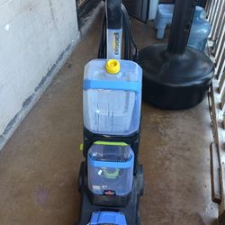 Bissell Carpet Cleaner 