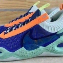 Nike Cosmic Unity Sapphire/Green Glow. -   Men's Size