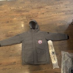 Canada Goose Expedition Parka – Black Label – Size XL