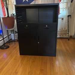 Metal Storage Cabinet With Keys