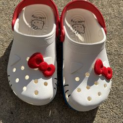 Kids Hello Kitty Kids Crocs - size 2