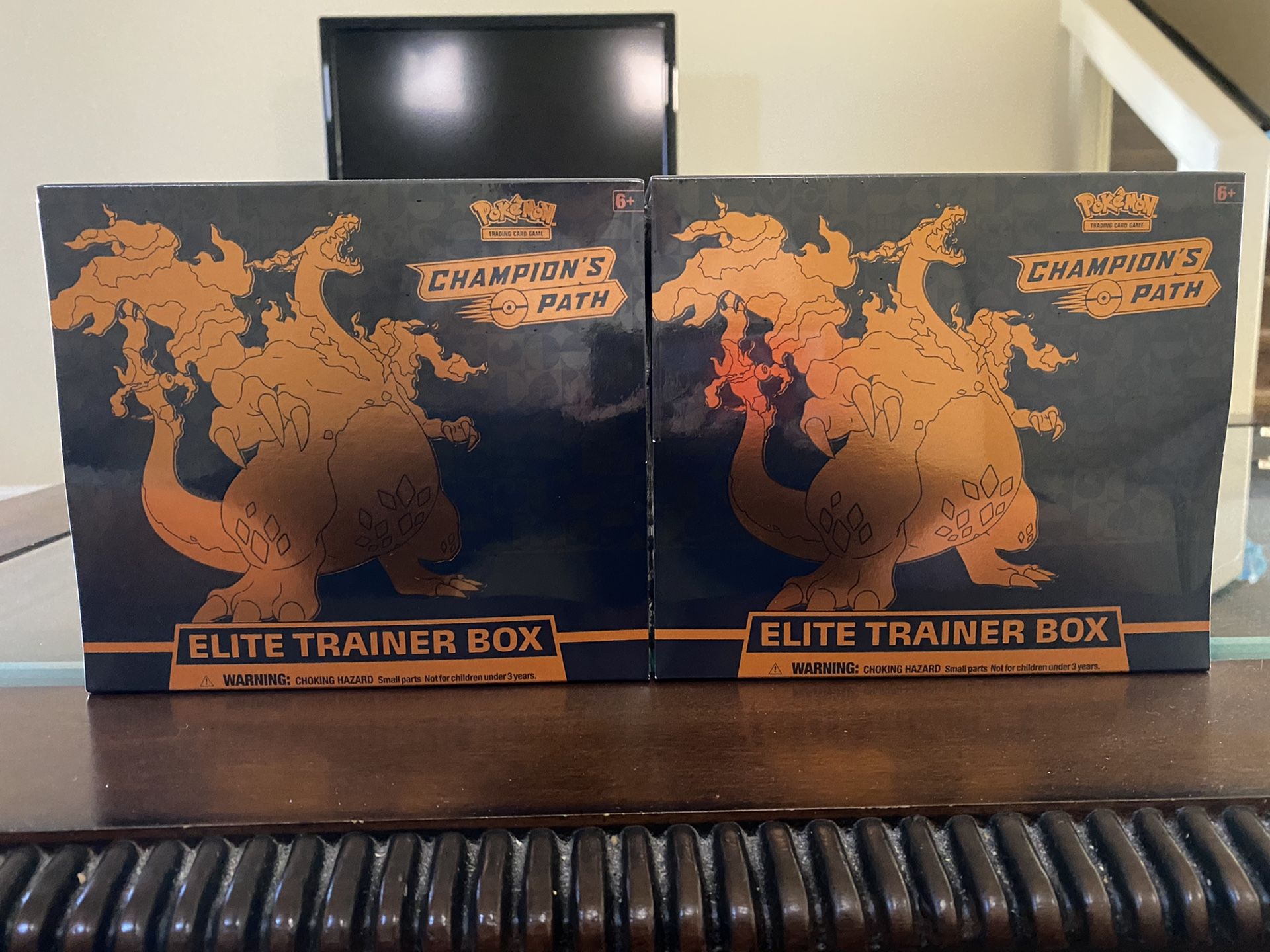 Pokemon Champion's Path Elite Trainer Box