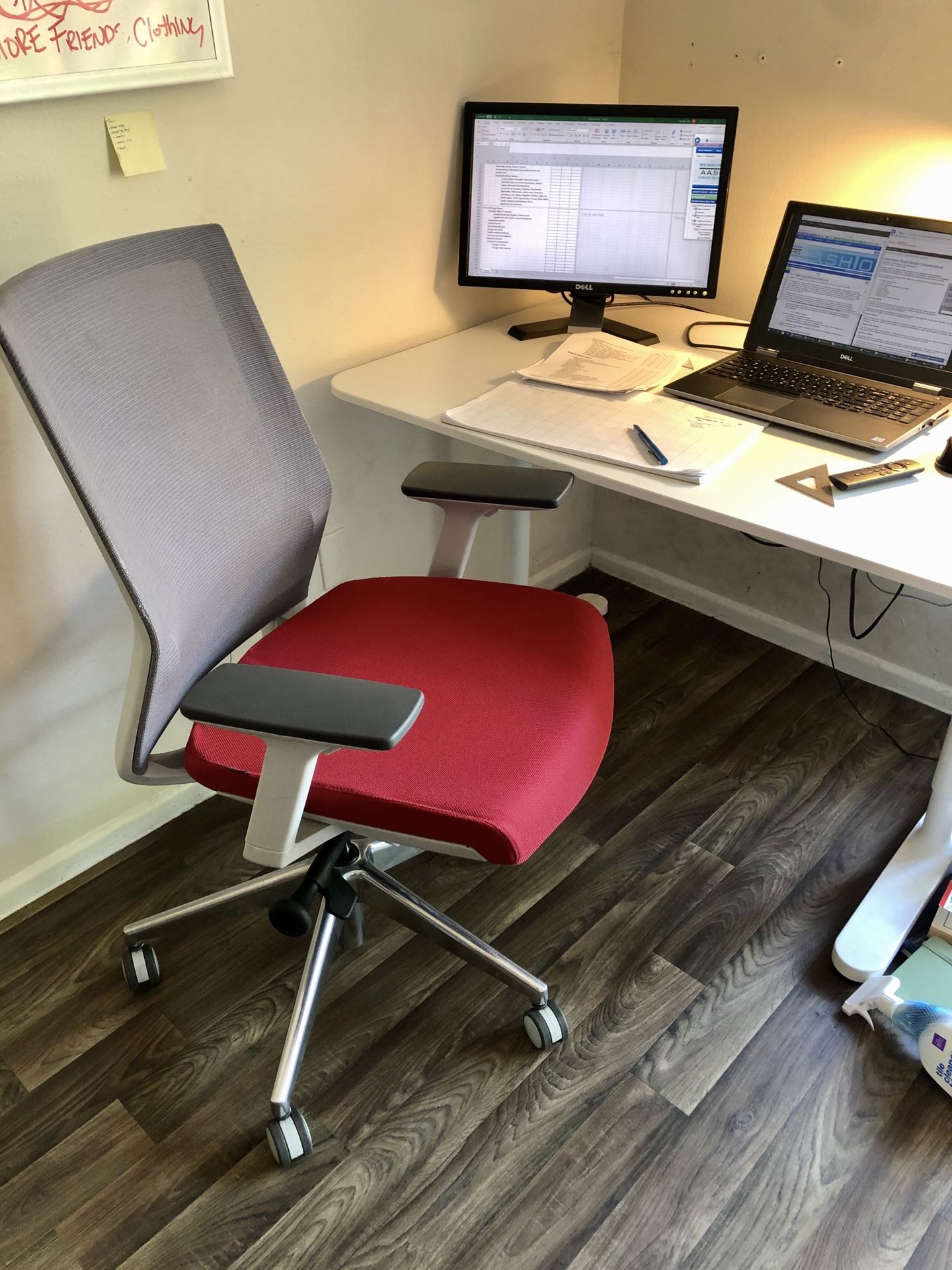 Ergonomic Rolling Office /Desk Chair — AMQ Solutions, Model: SIYA