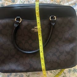 Couch lap top purse
