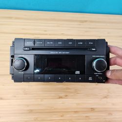 OEM 2012–2019 Dodge Caravan Chrysler Town & Country AM FM CD MP3 Radio – No Nav