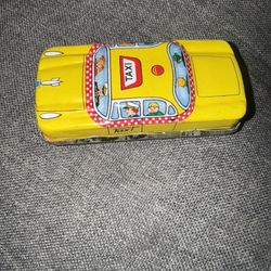 Vintage 1950s/60s Japan Tin Litho Yellow Taxi Cab Toy Car - Great Condition!