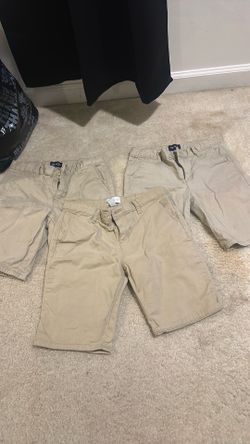 Kids uniform shorts size 12 Children’s Place khaki