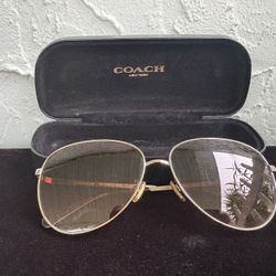 COACH Woman’s Polarized Aviator Sunglasses (HC7094 L1089T)