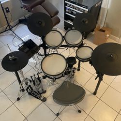 Roland TD-27KV2 Generation 2 V-Drum Kit