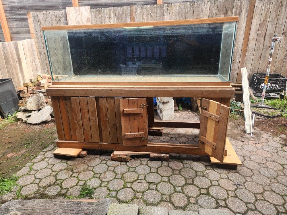125 Gallon Aquarium $400  Or Trade