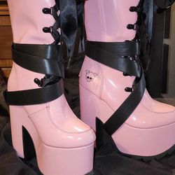 Sz. 7 Woman's Monster High Pink Kneehigh  Boots