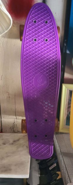Skateboard purple