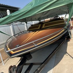 1988 Centurion Day Cruiser Close Bow