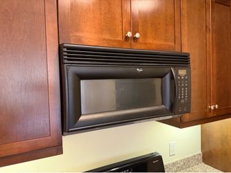 Whirlpool Over-the-Range Microwave – Black – Fully Working