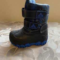 Toddler Rain/snow boots ☃️☔️