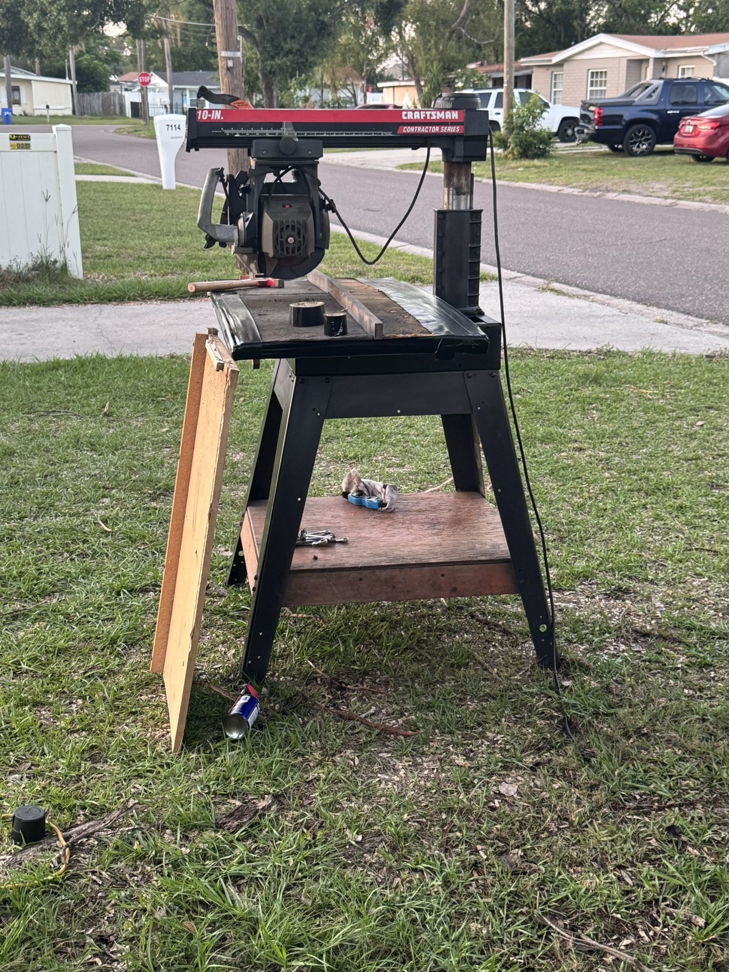Radial arm Saw