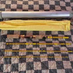 VINTAGE EAGLE CLAW FEATHER LIGHT NO.FLSU249 5 1/2 FT. SPIN ROD $30