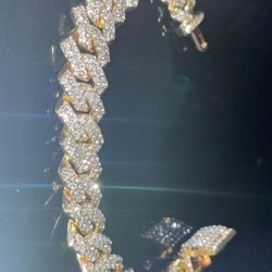 Iced Out Gold Cuban Bracelet 7 Inch 