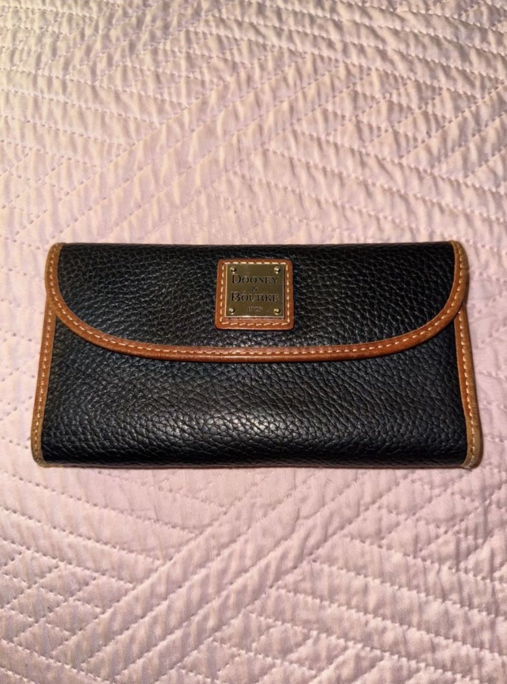 Dooney & Bourke Continental Clutch Wallet