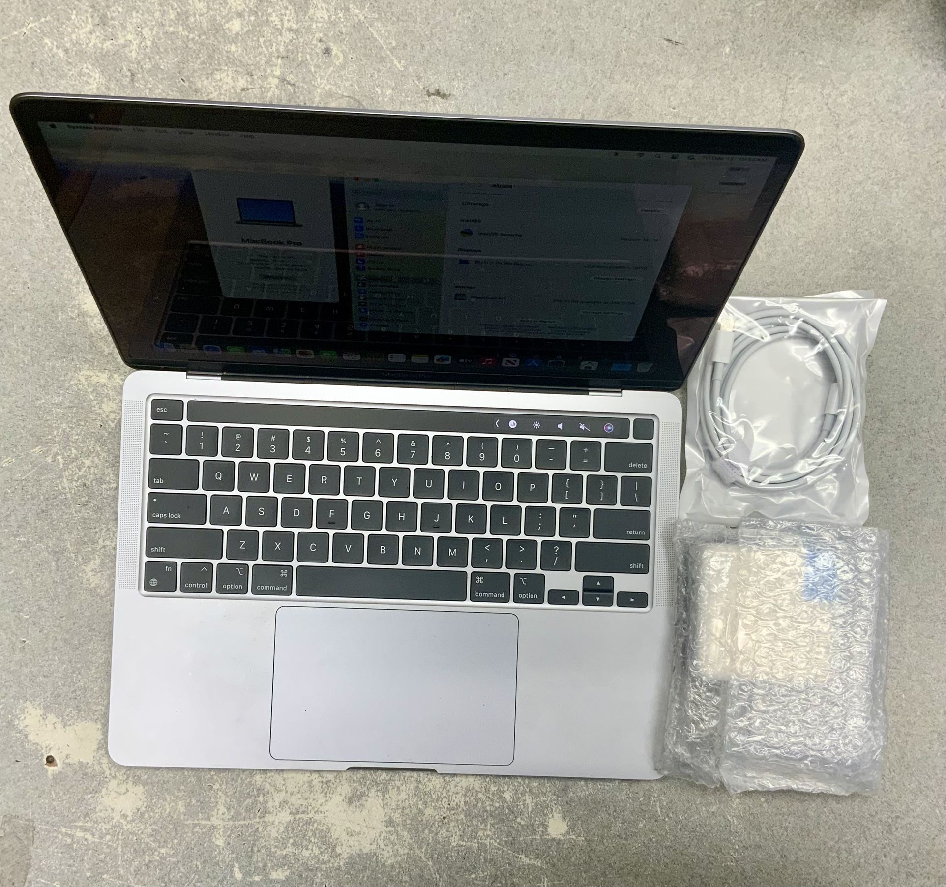 Apple MacBook Pro M1 Chip 2020 Laptop Notebook 13.3 Inch Screen 8 GB RAM 256 SSD macOS Sonoma Software Wifi Bluetooth Keyboard Apps Macintosh