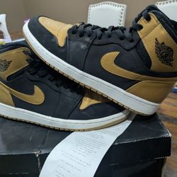 Lightly Tried On- Melo Jordans 1 OG - 2014- Color: BLACK&GOLD**  Originals *No Fakes**Super Clean- MENS Size 9.5