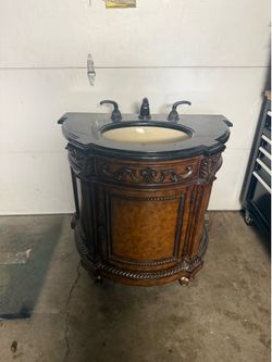 Demilune 36'' Single Bathroom Vanity Base