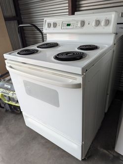 Stove GE SPECTRA SELF Cleaning. DELIVERY AVAILABLE.
