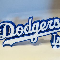 Dodgers sign
