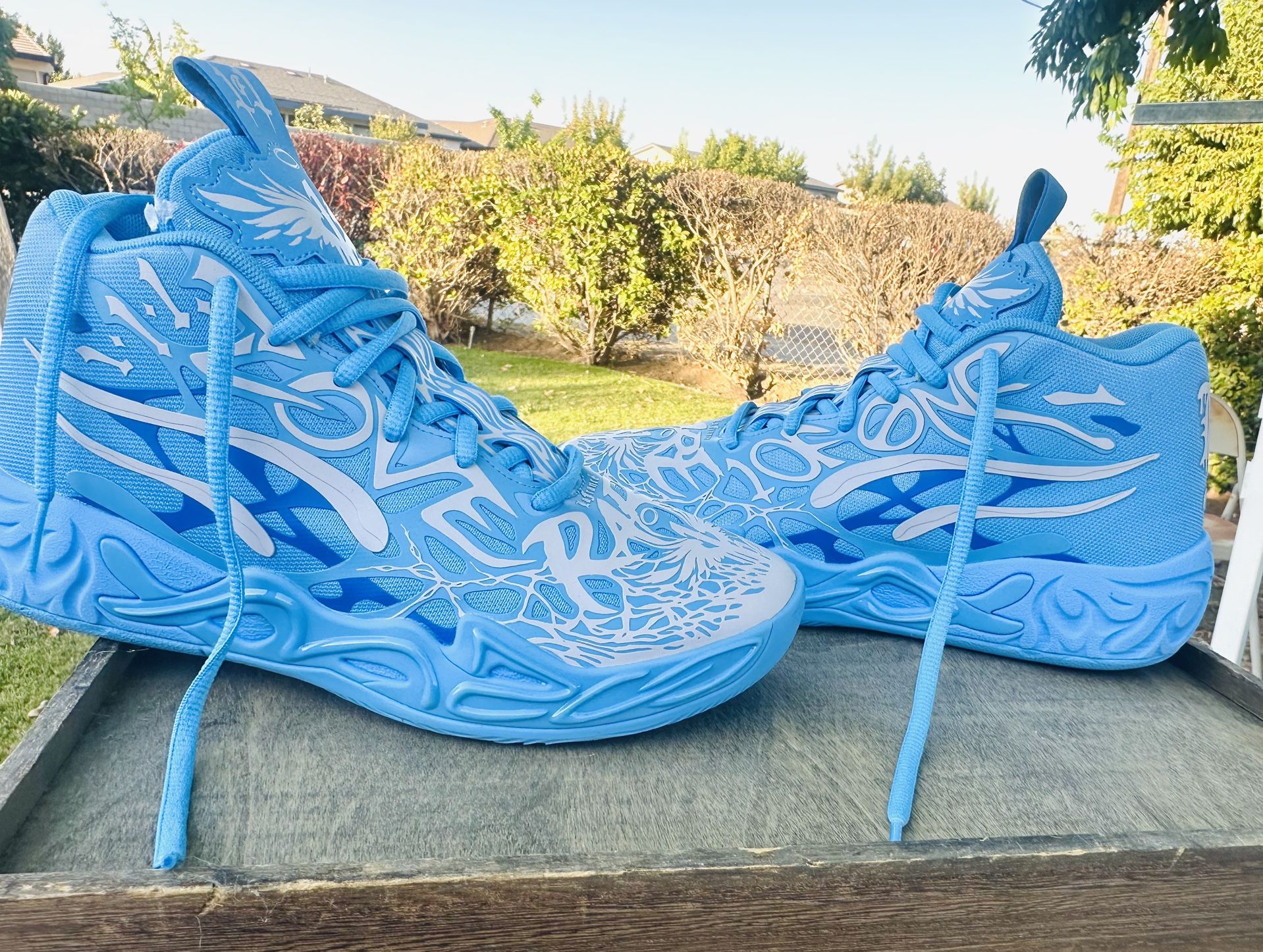 LaMelo Puma MB.04 La France Basketball Shoes Size 7 π $80