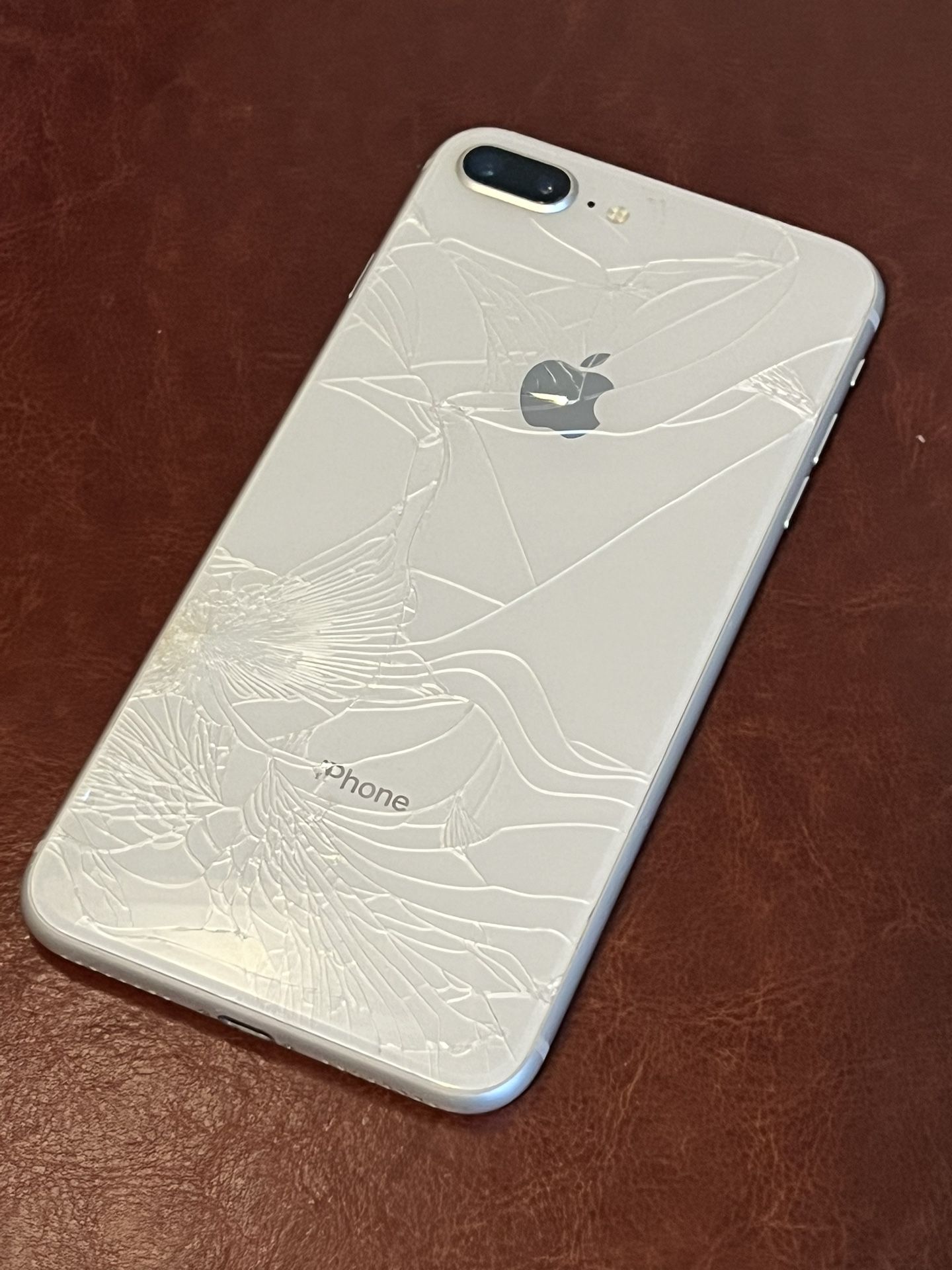 iPhone 8 Plus - Unlocked, 128GB, White, Cracked Glass